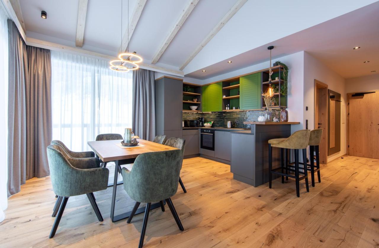 Hoeflehner Premium Eco Lodge Haus im Ennstal Eksteriør bilde