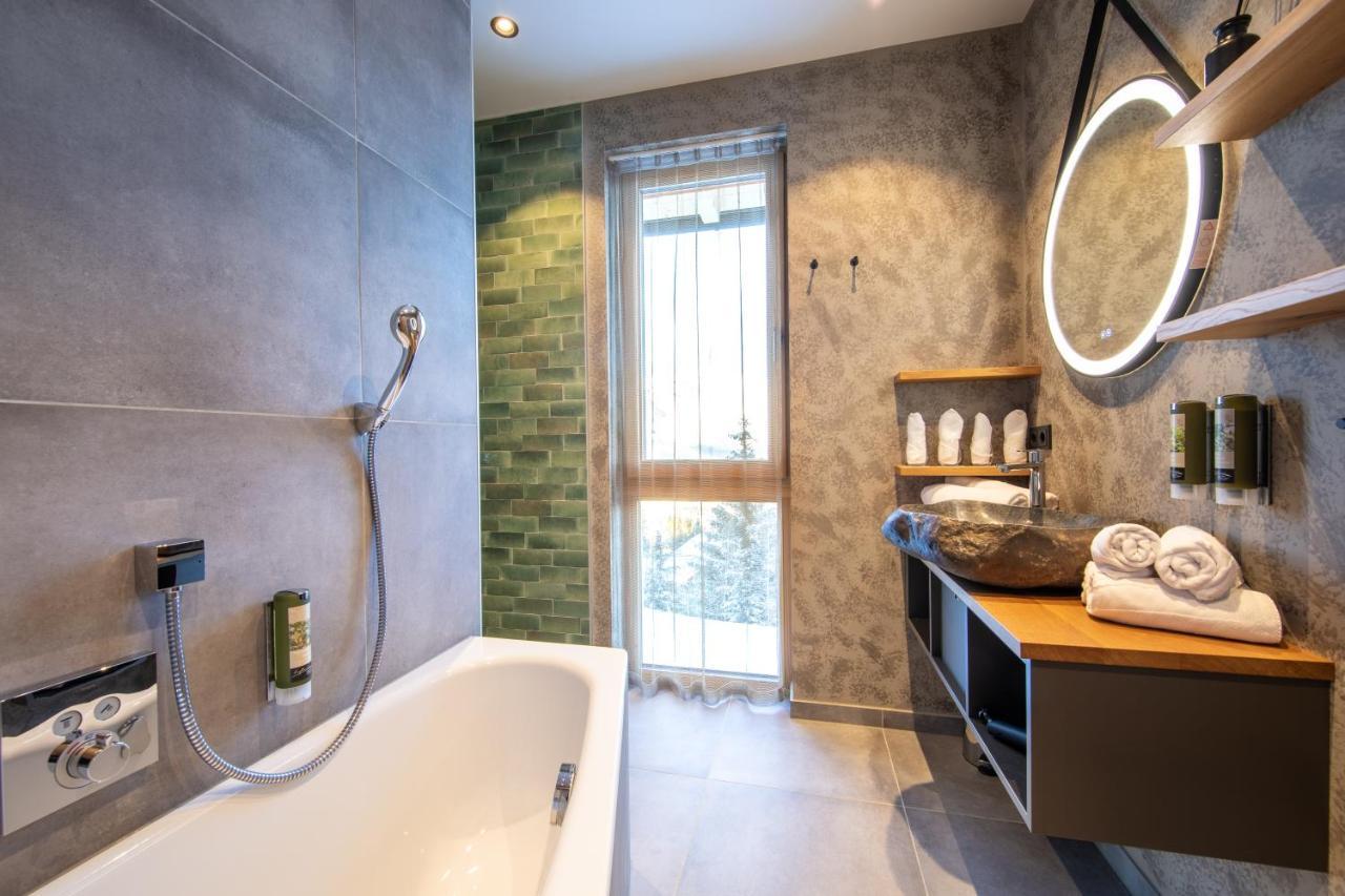 Hoeflehner Premium Eco Lodge Haus im Ennstal Eksteriør bilde